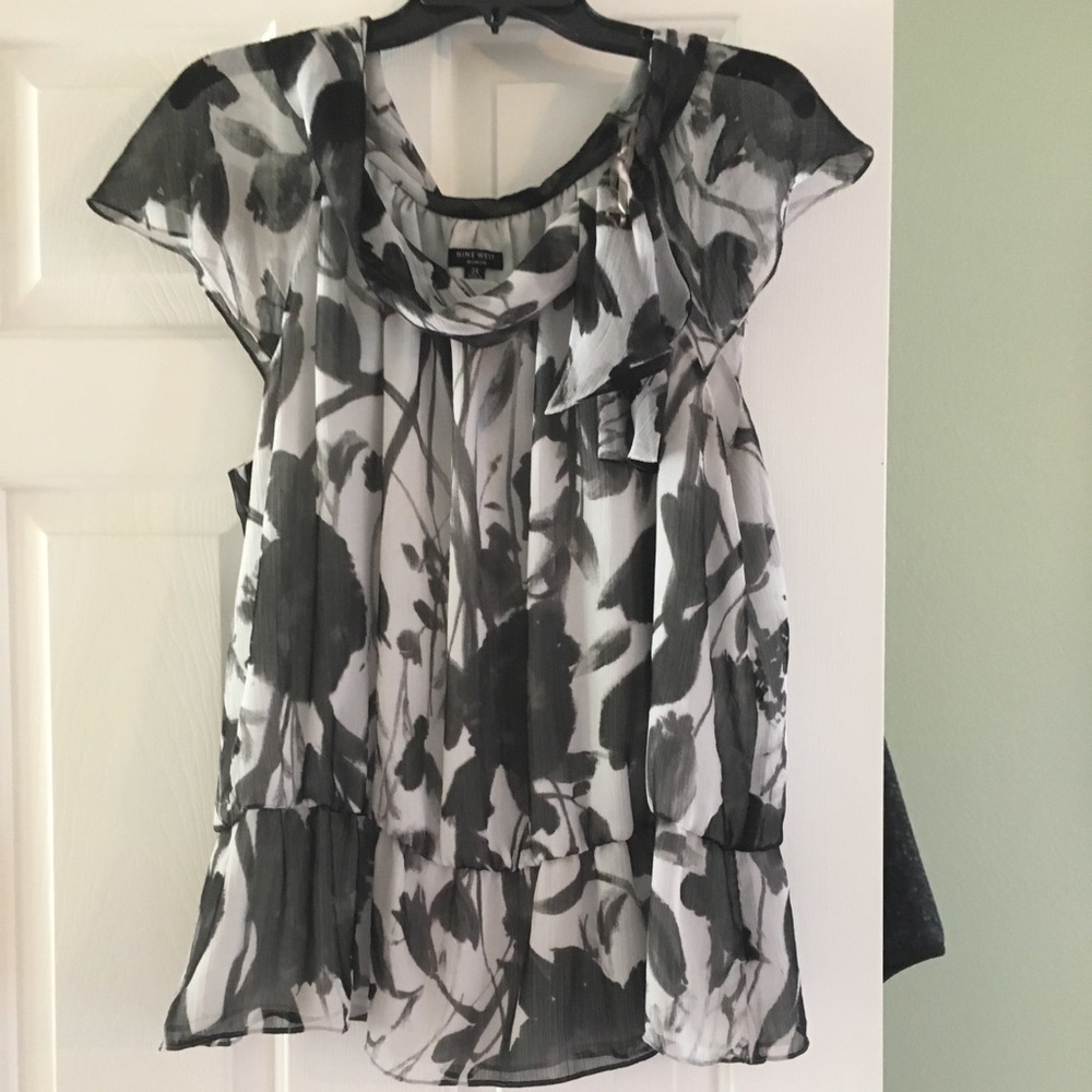 Nine West top VGUC size 2X.